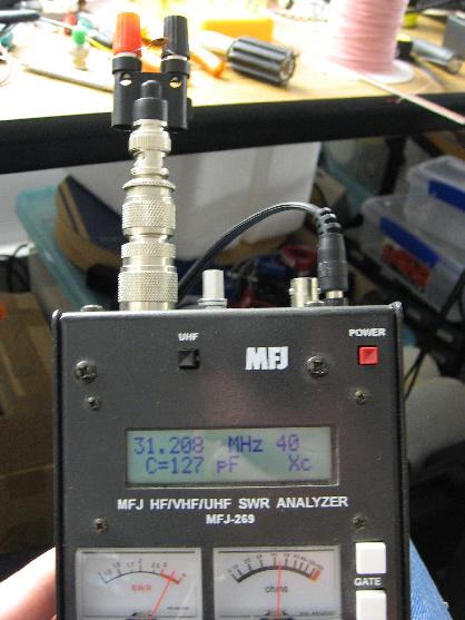 Measuring a 99.8 pF capacitor